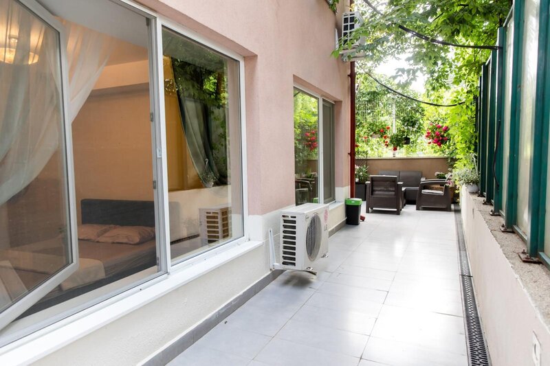 Herastrau- Soseaua Nordului - apartament cu  terasa/curte proprie