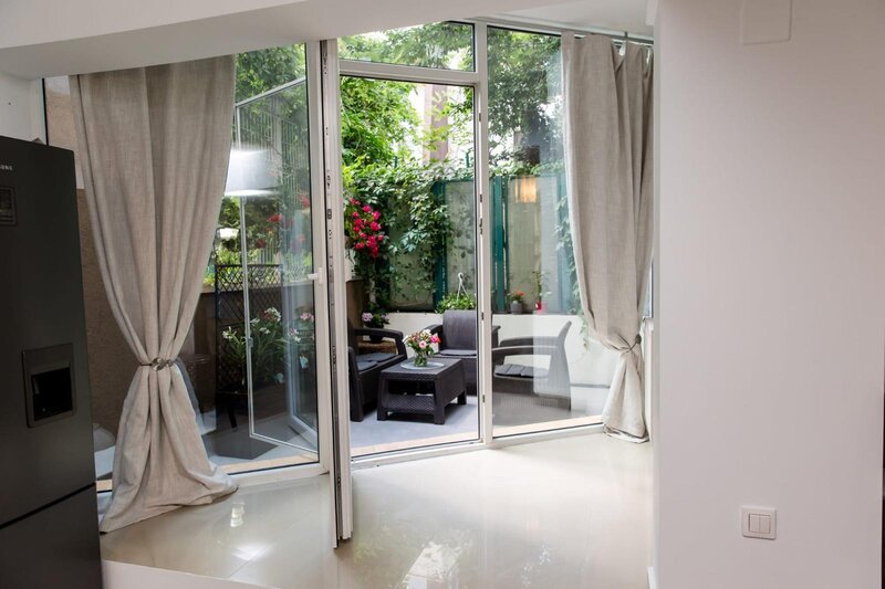 Herastrau- Soseaua Nordului - apartament cu  terasa/curte proprie