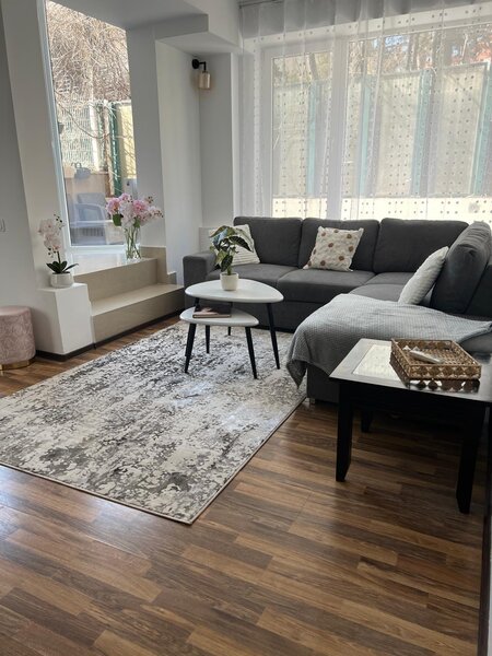 Herastrau- Soseaua Nordului - apartament cu  terasa/curte proprie